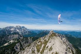 Race organiser ulrich grill said the inspiration behind the new route was to do something different for the 10th edition and was not related to current covid regulations. Das Alpen Abenteuer Red Bull X Alps Salzburgerland Magazin