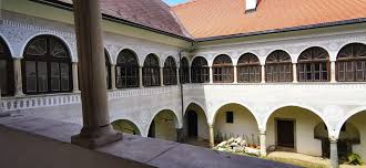 There are 5000 profiles for the orsini rosenberg family on geni.com. Schloss Welzenegg Ein Schloss In Klagenfurt Schreibt Geschichte