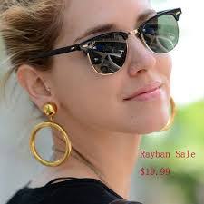 Catalina Townsend's Instagram, Twitter & Facebook