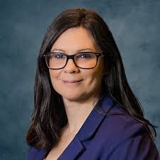 Tara Leslie's Instagram, Twitter & Facebook