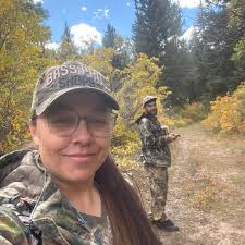 What is the name of the new barber shop next to Clyde's Cafe?