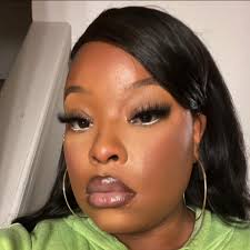 Don't be surprised if y'all see me married! Love at first sight type ish  😂😂😂