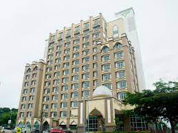 Situated in kota bharu, this hotel is within 6 mi (10 km) of sultan mohammad iv stadium, siti khadijah central market, and state museum. De Viana Hotel Apartments Kota Bharu Best Price Guarantee Mobile Bookings Live Chat