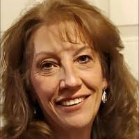 Rae Bonner's Instagram, Twitter & Facebook