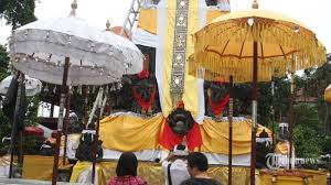 Hal ini bisa sekaligus menjadi kesempatan yang baik untuk belajar bahasa inggris dengan benar. Deretan Ucapan Selamat Hari Raya Nyepi 2021 Dalam Bahasa Bali Dan Inggris Siap Dikirim Via Wa Tinggal Copy Paste Joglosemar News