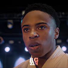 El Video Donde Kenny Le Tira Dedo Al Sensei De Cobra Kai