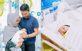 Nurul elfira loy 2021 taille: Artis Malaysia Anak Elfira Loy Tiada Akaun Ig Facebook