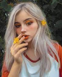 Pin By Jennifer On Portrek Girl Halloween Makeup Aesthetic Girl Beauty Girl