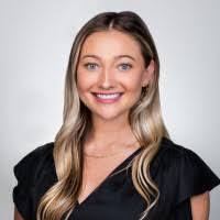 Kasey Stuart's Instagram, Twitter & Facebook