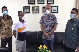 Setelah masuk ke link tersebut, dibagian paling atas pilih penempatann yang kamu harapkan yaitu di indomaret bekasi. Dimaafkan Dishub Bekasi Akan Cabut Laporan Perusakan Rambu Kalimalang
