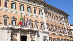 Un concorso per 800 posti da assistente giudiziario, area ii f2, per il ministero della giustizia. Pjbw1k3nooecim