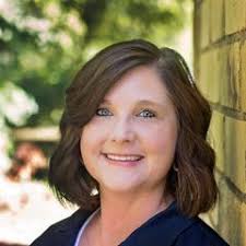 Annette Newcomb's Instagram, Twitter & Facebook