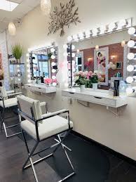 Makeupstudioroom In 2020 Makeup Studio Decor Studio Decor Salon Interior Design