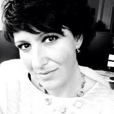 Sandra Dettmann's Instagram, Twitter & Facebook