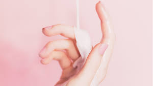 Przesliczny Manicure Kwarcowy Robi Furore Oto Jak Go Wykonasz