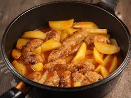 Chiftelute in sos de rosii. Chiftelute Cu Cartofi In Sos De Rosii