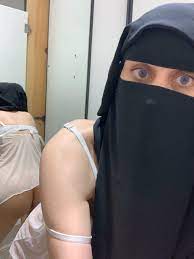 Niqab pussy قحبه منقبه مشتهيه | MOTHERLESS.COM ™
