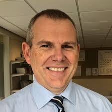 How do Secondary Schools Keep Parental Engagement Up with Older Students?