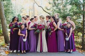 Vous pouvez choisir des robes de demoiselles d'honneur rouges ou roses à des prix abordables. Comment Choisir Une Robe De Demoiselle D Honneur Ma Chronique