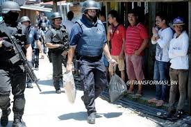 Unit tindak khas pdrm(bodyguard khas). Transformasi Bn Sur Twitter Unit Tindakan Khas Iringi Anggota Yg Dipercayai Bawa Bahan Bukti Ketika Polis Lakukan Pemeriksaan Sekitar Kg Simunul Http T Co Jy82qrlwip