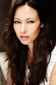 Ursula Mills's Instagram, Twitter & Facebook