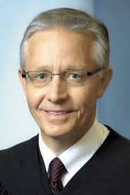 He has served on the supreme court's bar conduct committee and is currently a member of the subcommittee on justice waterman, who was born in davenport, iowa, earned his bachelor. Https Www Messengernews Net News Local News 2020 11 Former Iowa Supreme Court Chief Justice Mark Cady Honored Posthumously