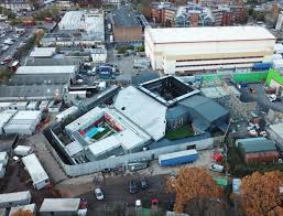 14 kandidaten, ein container, und 100 tage ohne privatsphäre. Big Brother 2020 Das Haus Big Brother 2020