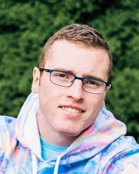 Eli Logan's Instagram, Twitter & Facebook