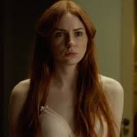 Karen gillan is known for roles in guardians of the galaxy and jumanji but she has appeared in other movies. Karen Gillan Wears A Negligee And Looks In A Mirror In This Clip From Oculus