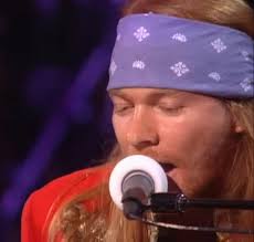 MTV Video Music Awards 1992, After Nirvana’s performance, Kurt tried to  spit