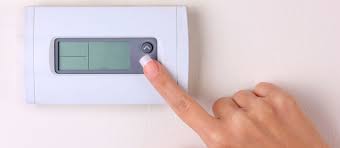 4 Reasons Your Thermostat is Blank | Thermostat Display Not ...