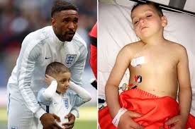 Jermain defoe said that he has found it difficult to cope after the death of bradley lowery. Brave Bradley Lowery Cancels Hospital Visit From Jermain Defoe As He Didn T Want Best Mate To See Him So Poorly Mirror Online