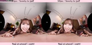 こじまはるな 淫らな仕草- 女神のぶっかけで理性を失う