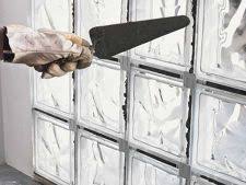 Cloison Plafond Realiser Comment Monter Un Mur De Briques De Verre En Pose Traditionnelle Mur Brique Brique En Verre Douche Pave De Verre