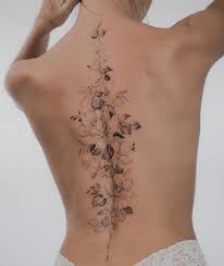 As a spine tattoo, the circles can look brilliant since they make for a great pattern design. 50 Of The Coolest Spine Tattoo Ideas Ever Kickass Things