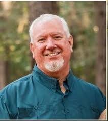 Christopher Munro's Instagram, Twitter & Facebook