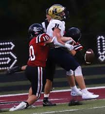 Dogs' big-play attack too much for HC