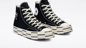 A government employee discovers that the cause of the tensions between the two political parties is a race of extraterrestrial insects eating the brains of the politicians. Converse And Brain Dead Chuck 70 Bosey Mc Official Images And Release Date Nike News