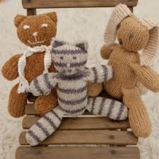 Frankie brown's knitted cradle, with a pattern for a set of matching bedding, will fit a 5 baby doll or similar size toy. Free Knitting Patterns You Have To Knit Interweave