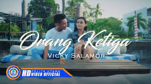 Jumat, 2 juli 2021 16:26. Chord Lagu Ambon Orang Ketiga Vicky Salamor Kunci Gitar Mudah Dimainkan Mulai Dari C Tribun Ambon