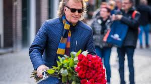 Play andre rieu and discover followers on soundcloud | stream tracks, albums, playlists on desktop and mobile. Wie Der Violinist Andre Rieu Zum Instagram Star Wurde