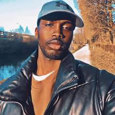 L'émergence et le changement passent par le développement de toute la Côte  d'Ivoire. Gouvernement de Côte d'Ivoire , Mairie de Yopougon , RHDP  Ministère du Tourisme de Côte d'Ivoire , Ministère de