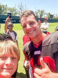 Carrie Purdy's Instagram, Twitter & Facebook