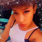 Carissa Dillon's Instagram, Twitter & Facebook