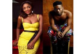Just like his previous records, ag baby never disappoints. Reactions Adekunle Gold Features Simi In Romantic Video Sinner Viral Nigeria
