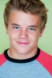 Maxwell Perry's Instagram, Twitter & Facebook