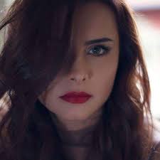 ماريان فيليب أبي حبيب الشهيرة باسم نور اللبنانية ماريان فيليب أبي حبيب الشهيرة باسم نور 23 ديسمبر1977 ممثلة لبنانية ولدت في بيروت تخرجت من مدرسة الراهبا