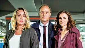 Joseph roth den tatort gerade verlassen will, spürt er den lauf einer pistole an seiner schläfe. Die Falle Des Dresdner Teams Tatort Ard Das Erste