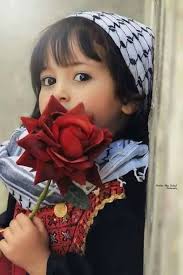 Beautiful Blue Girl surrounded by Playboy roses ♥️😍