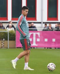 James rodriguez is not training with real madrid in valdebebas today. File James Rodriguez Training 2019 04 10 Fc Bayern Muenchen 1 Jpg Wikimedia Commons